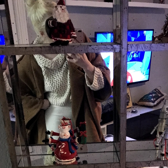 Isla key crochet sweater - Picture 3 of 3